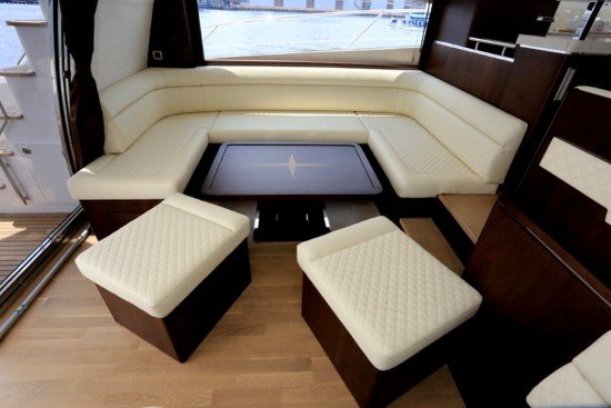 Du thuyền Galeon 660 Fly